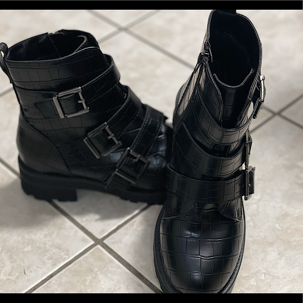 Arizona—- Boots for Women